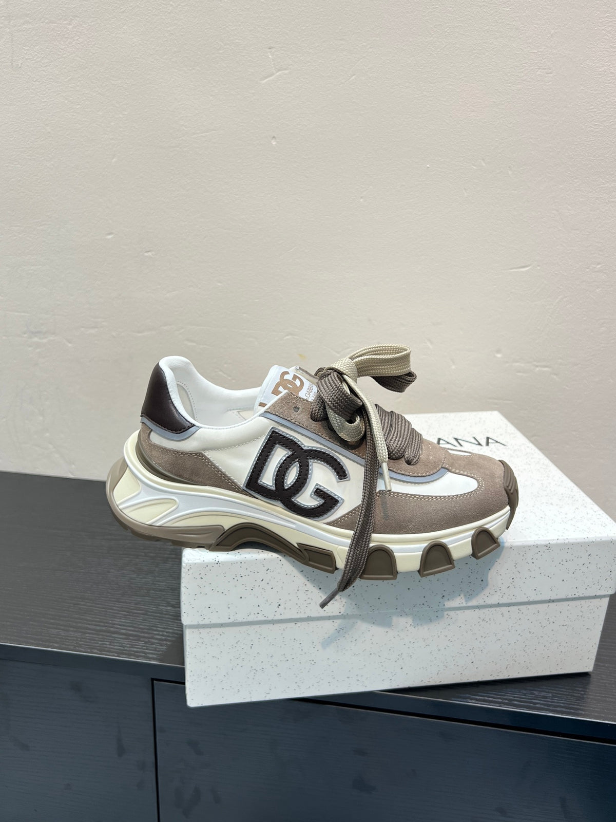 Dolce & Gabbana DG Couple's Athletic Casual Sneakers