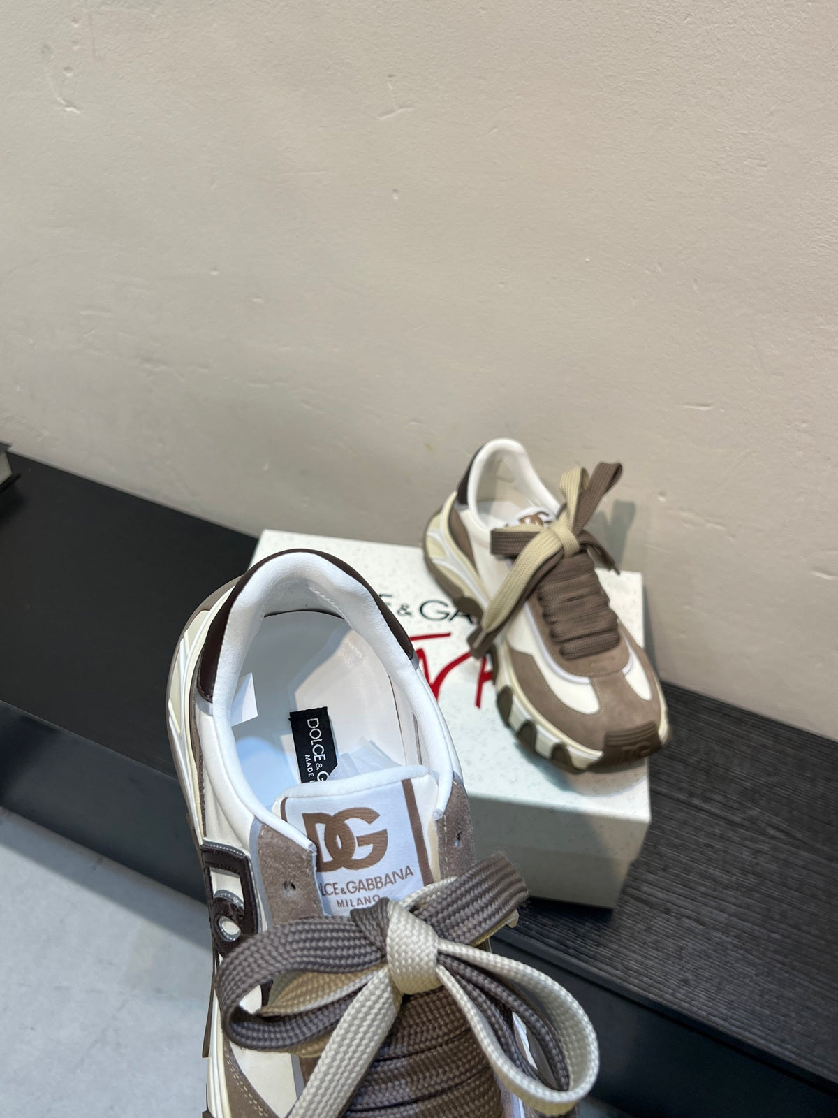 Dolce & Gabbana DG Couple's Athletic Casual Sneakers