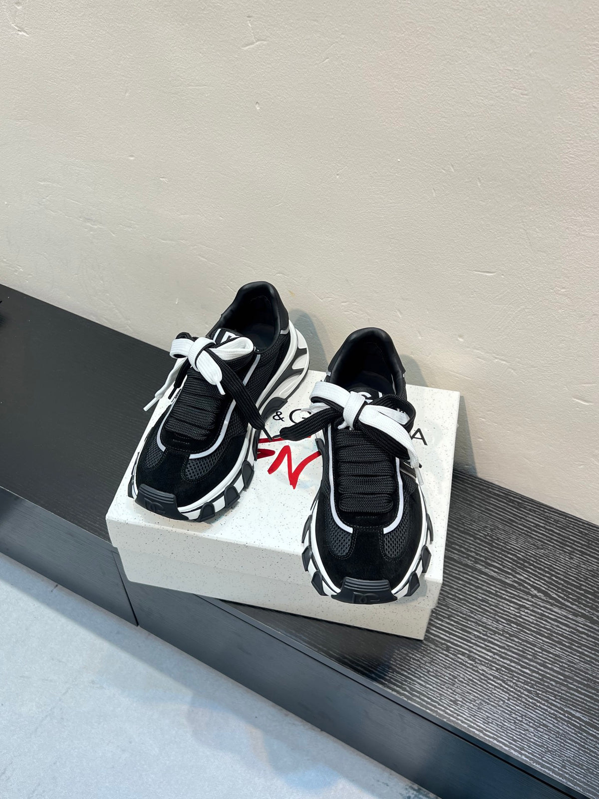 Dolce & Gabbana DG Couple's Athletic Casual Sneakers