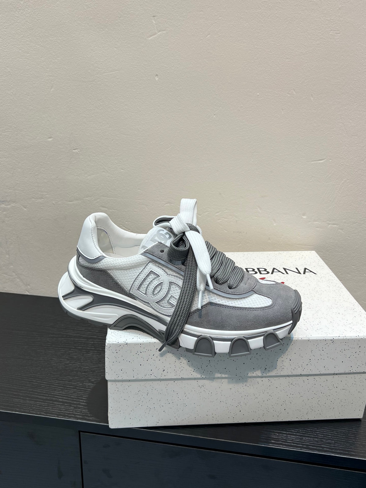 Dolce & Gabbana DG Couple's Athletic Casual Sneakers