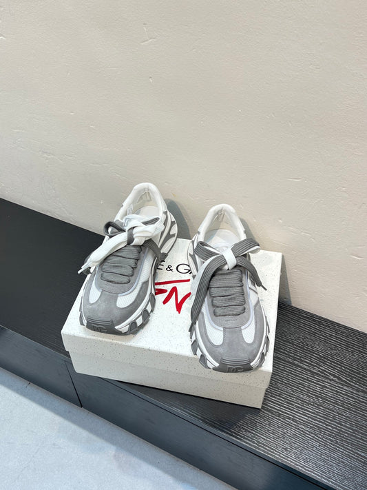 Dolce & Gabbana DG Couple's Athletic Casual Sneakers