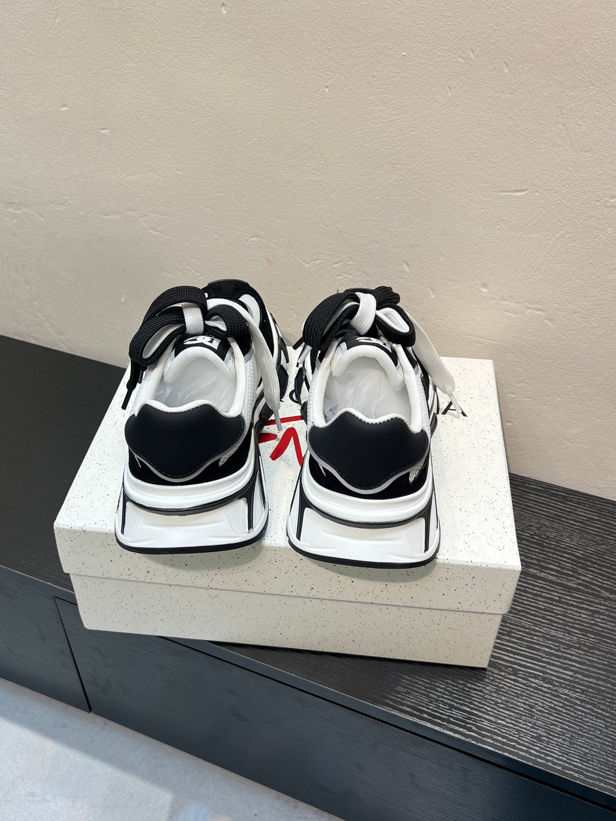Dolce & Gabbana DG Couple's Athletic Casual Sneakers