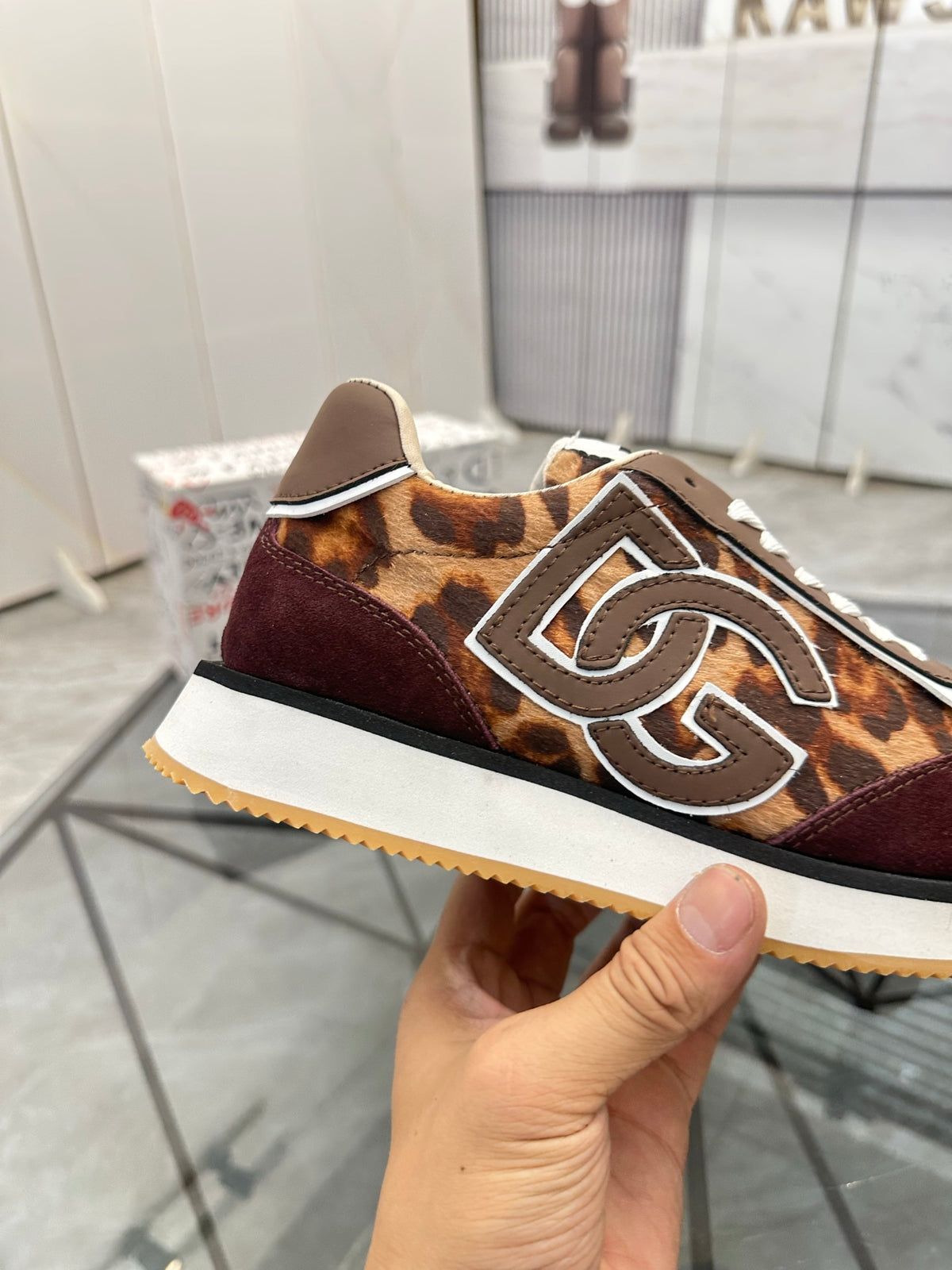 Dolce & Gabbana DG Low-Top Casual Shoes
