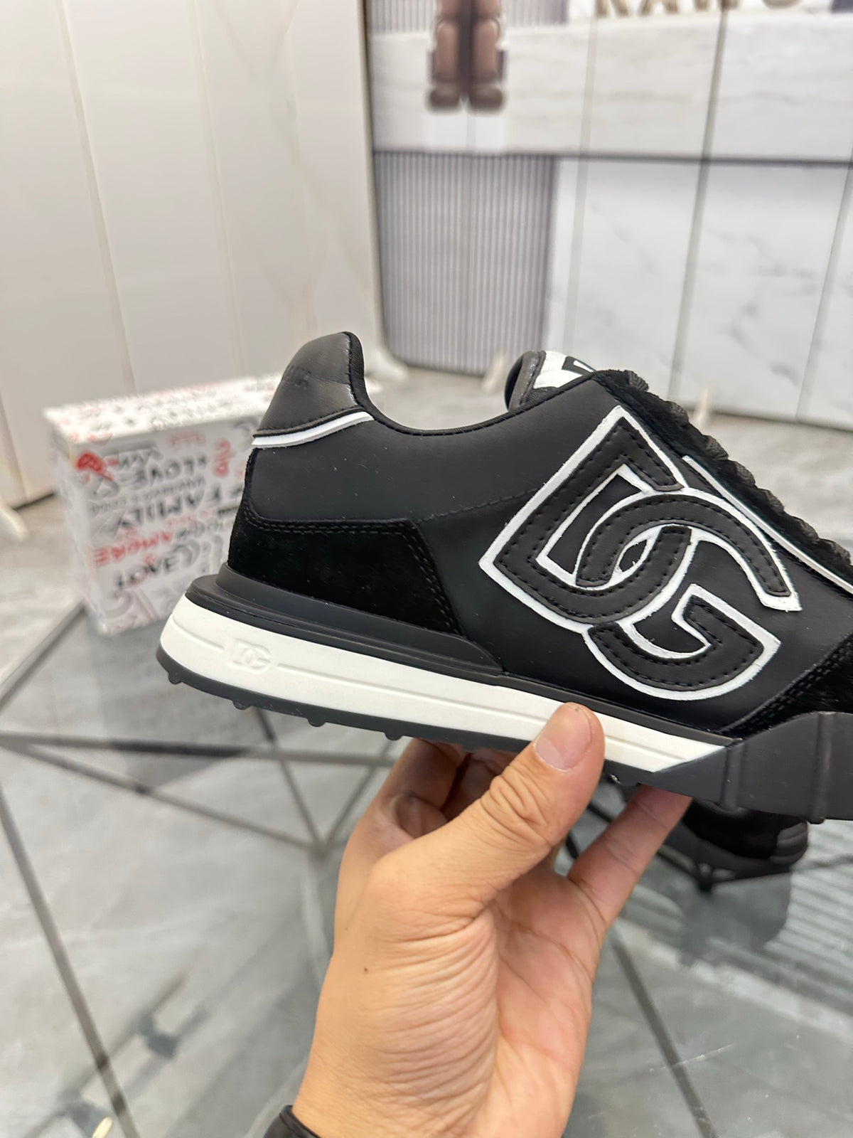 Dolce & Gabbana DG Low-Top Casual Shoes