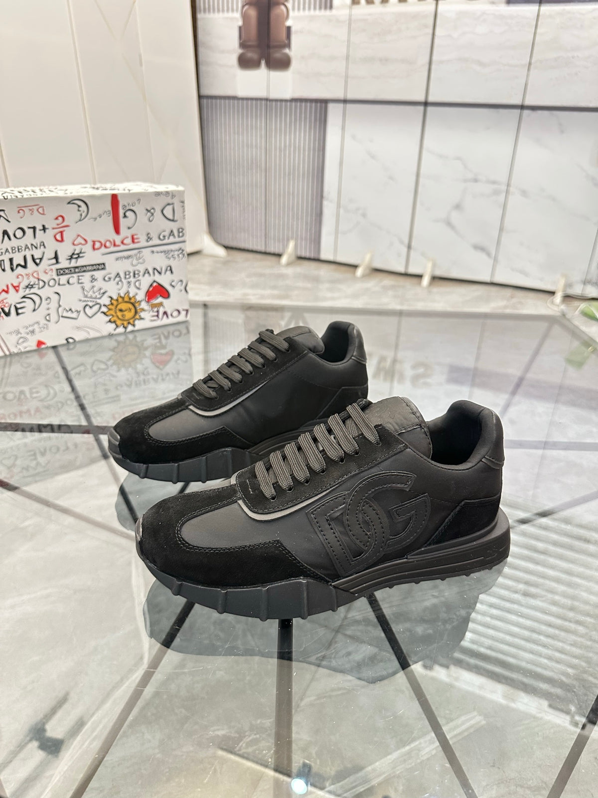 Dolce & Gabbana DG Low-Top Casual Shoes