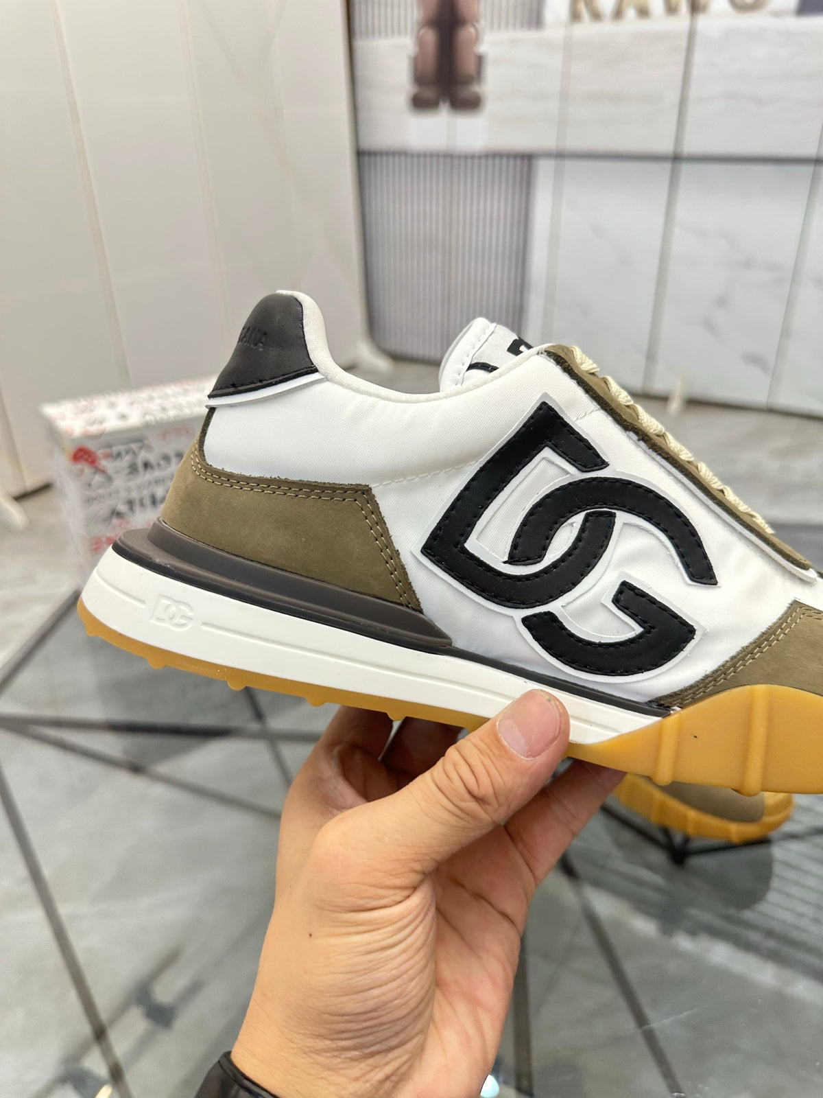 Dolce & Gabbana DG Low-Top Casual Shoes