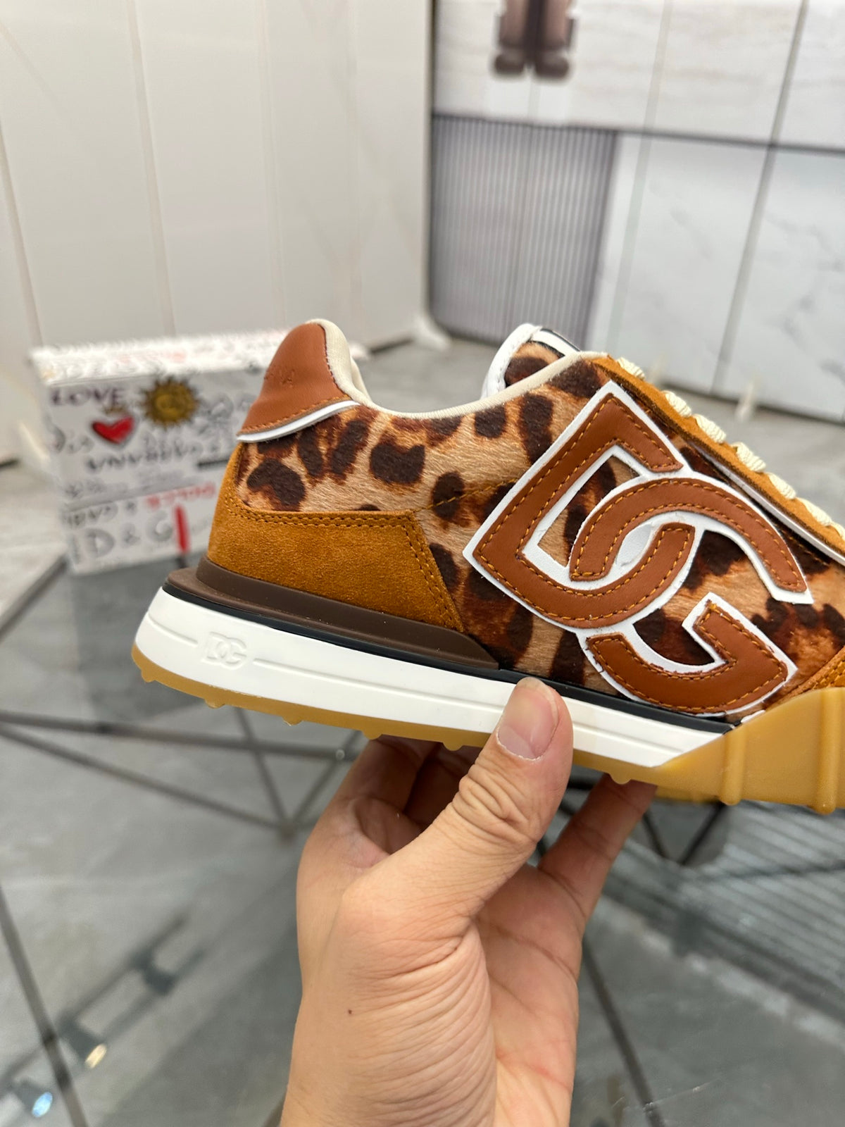 Dolce & Gabbana DG Low-Top Casual Shoes