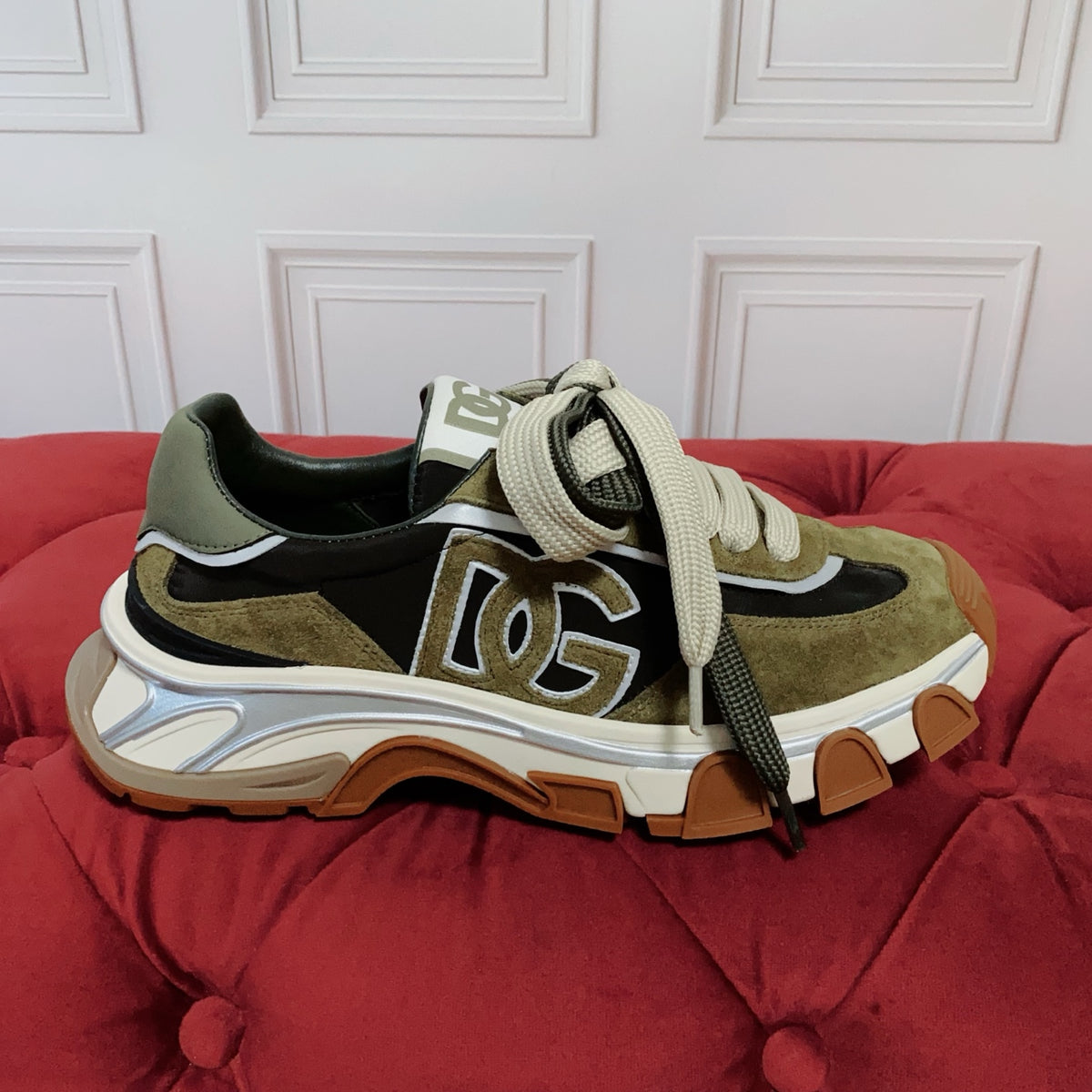 Dolce & Gabbana DG Country Road Chunky Casual Sneakers