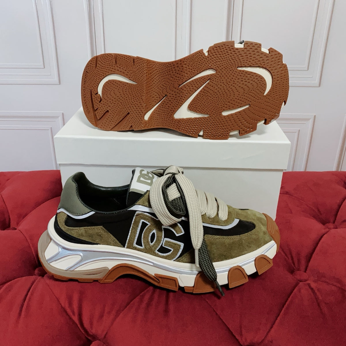 Dolce & Gabbana DG Country Road Chunky Casual Sneakers