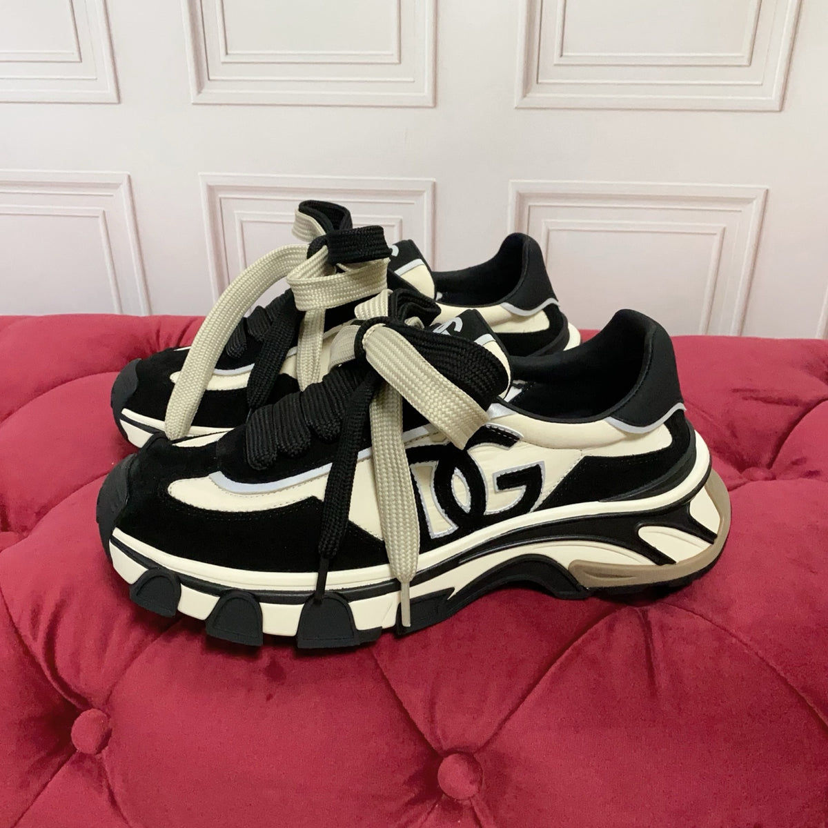Dolce & Gabbana DG Country Road Chunky Casual Sneakers