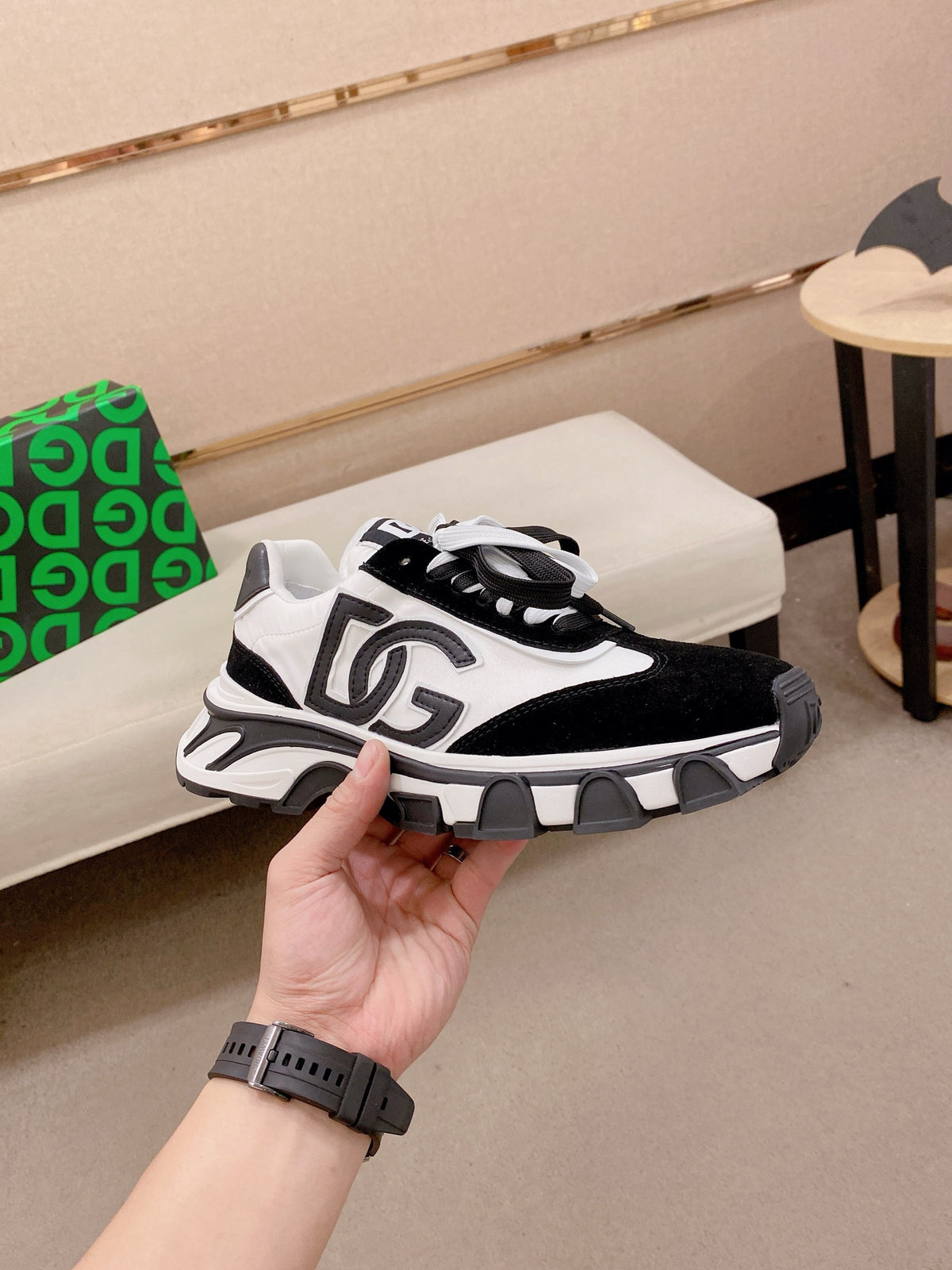 Dolce & Gabbana DG Couple's Athletic Casual Sneakers