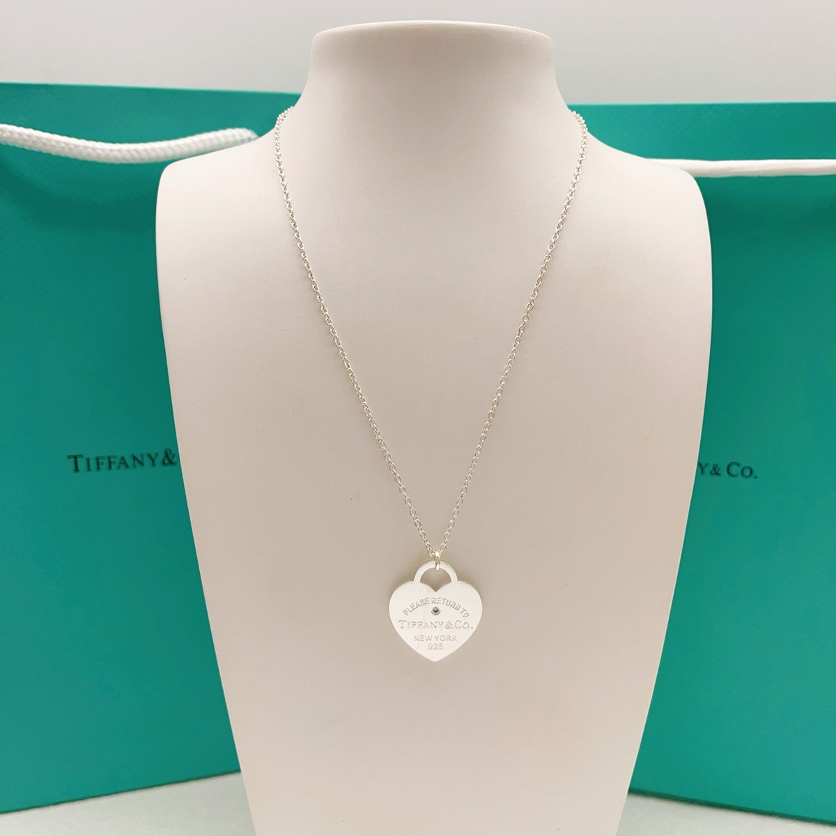 silver brass heart Necklace for women - alternate angle view 6