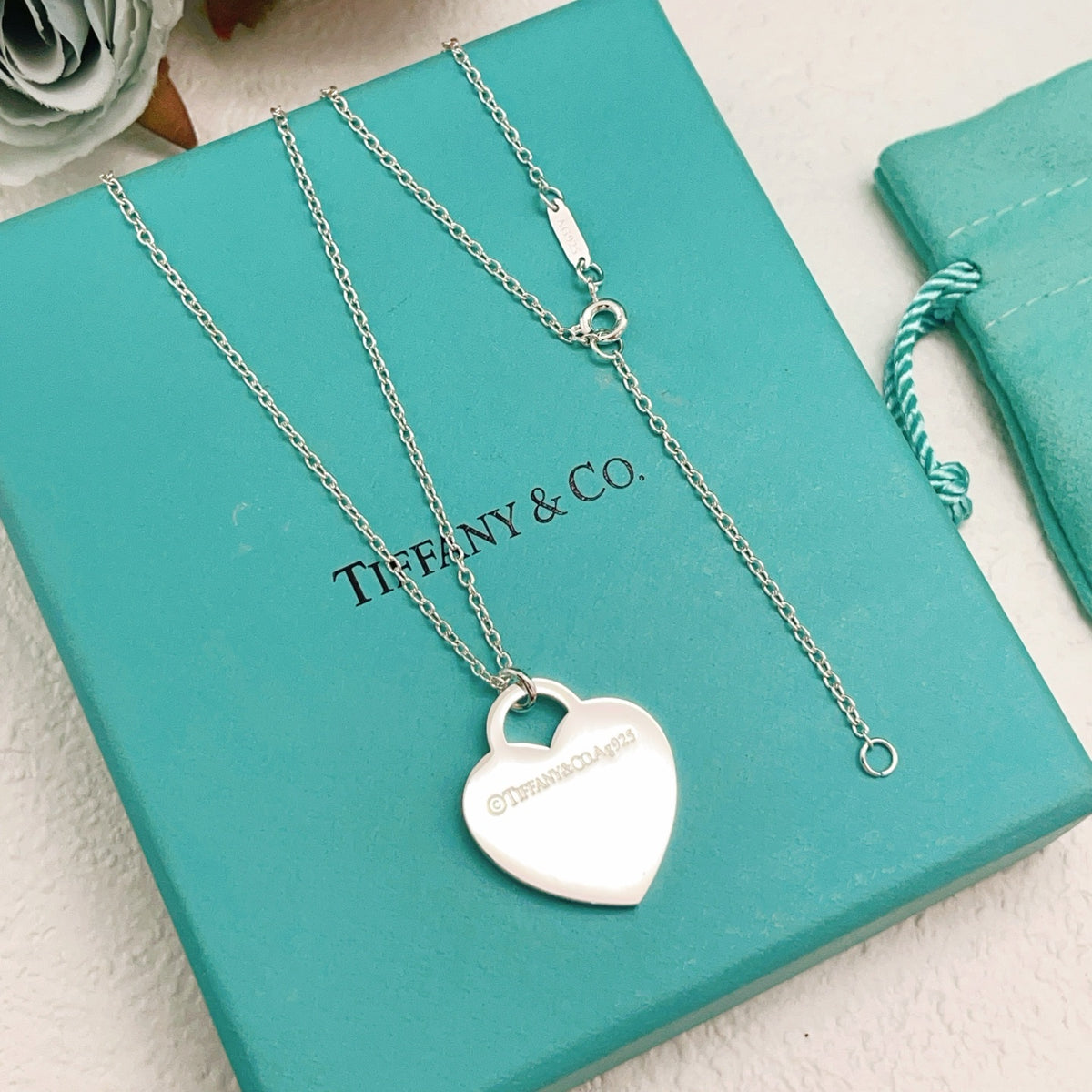 silver brass heart Necklace for women - alternate angle view 4