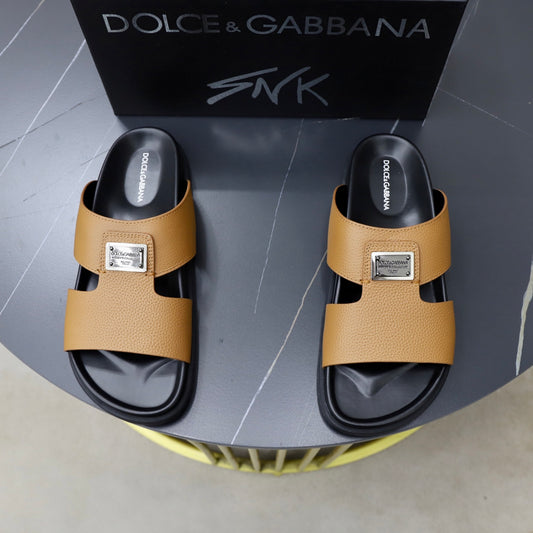 Dolce & Gabbana DG Men's Structured-Logo Slides in Leather
