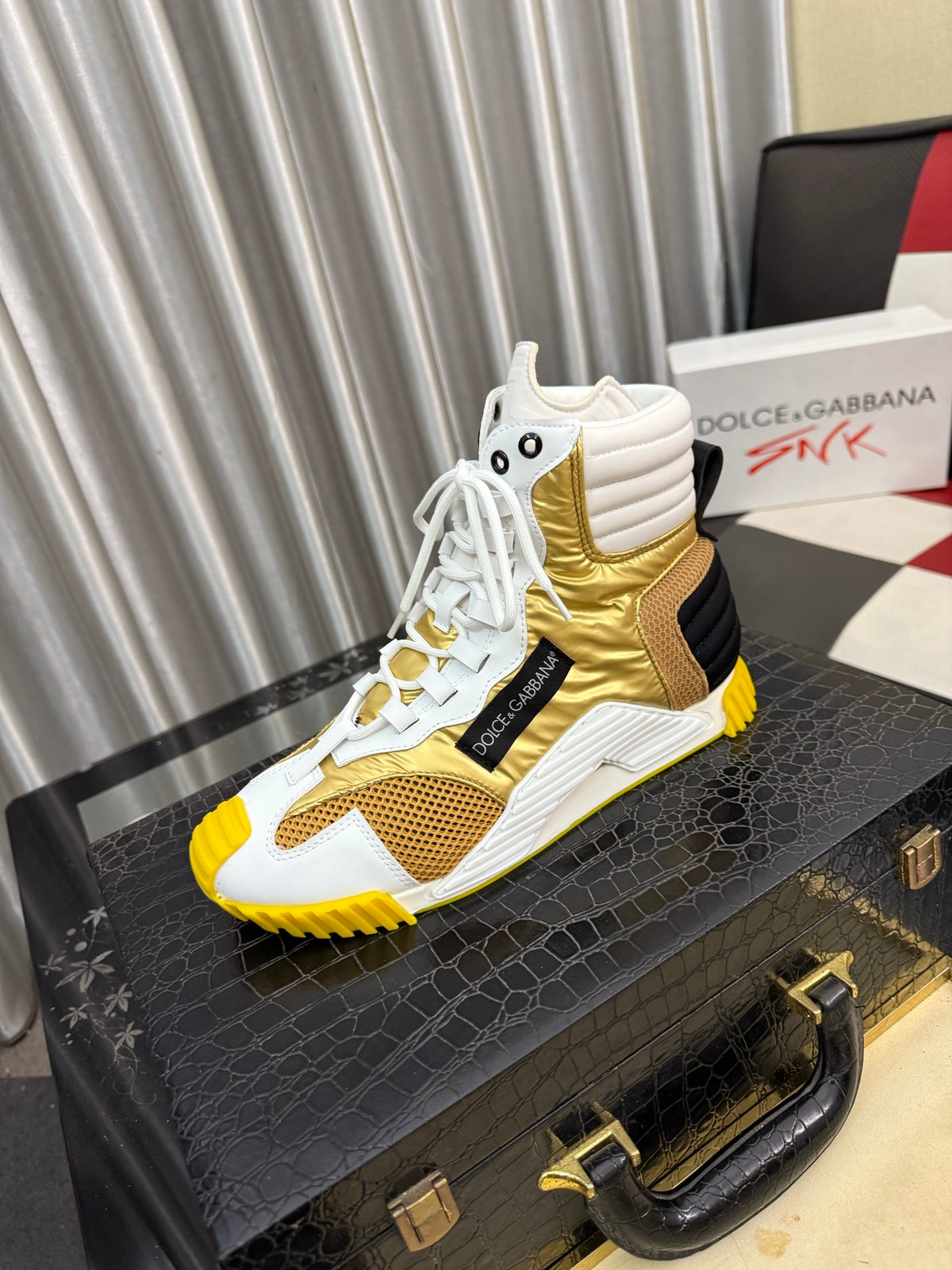 Dolce & Gabbana DG Silk Calfskin & Nubuck Casual Sneakers