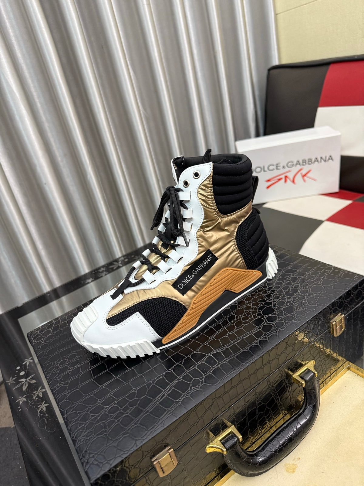 Dolce & Gabbana DG Silk Calfskin & Nubuck Casual Sneakers