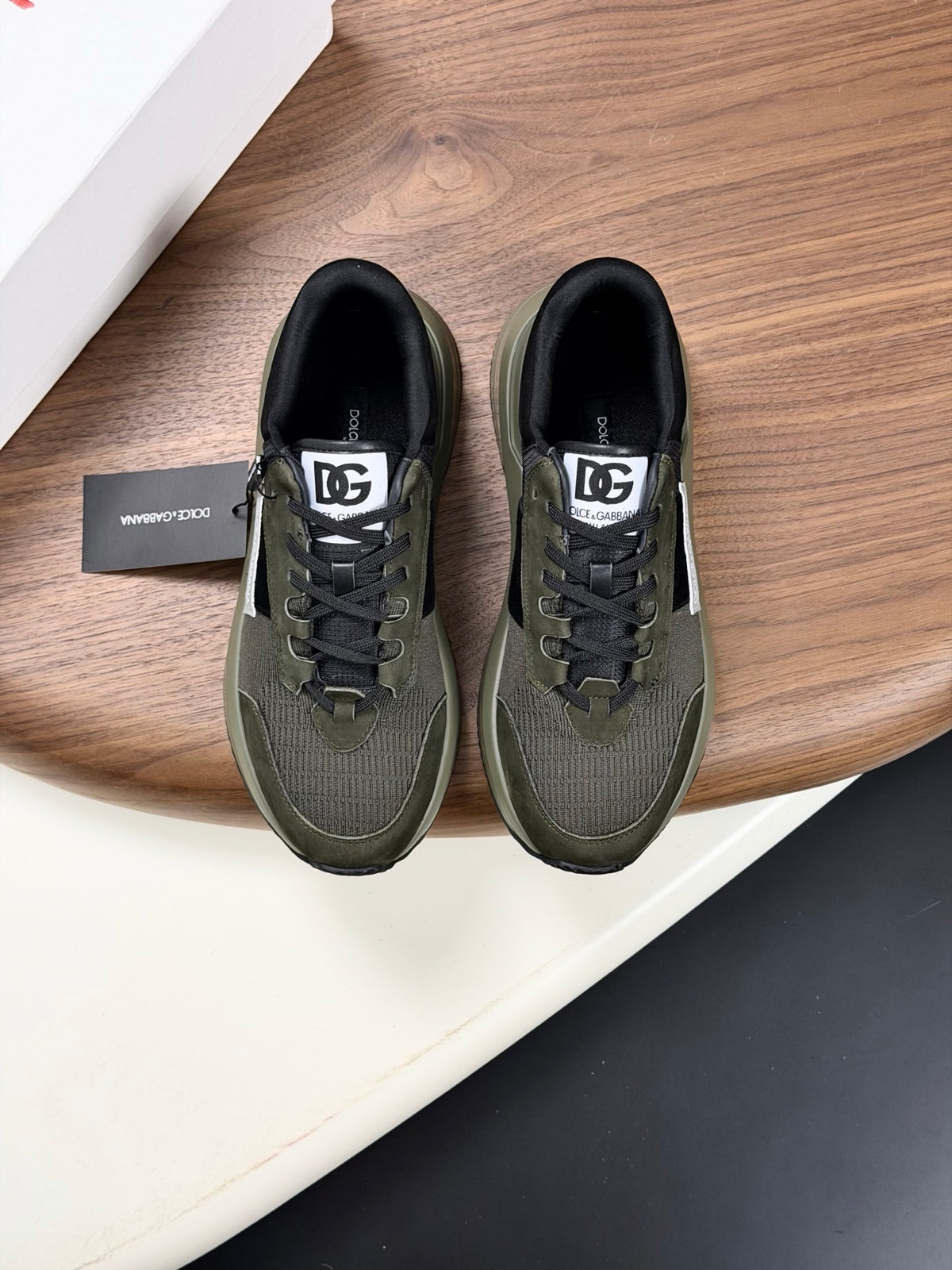 Dolce & Gabbana DG Premium Men's Mixed-Material Casual Sneakers