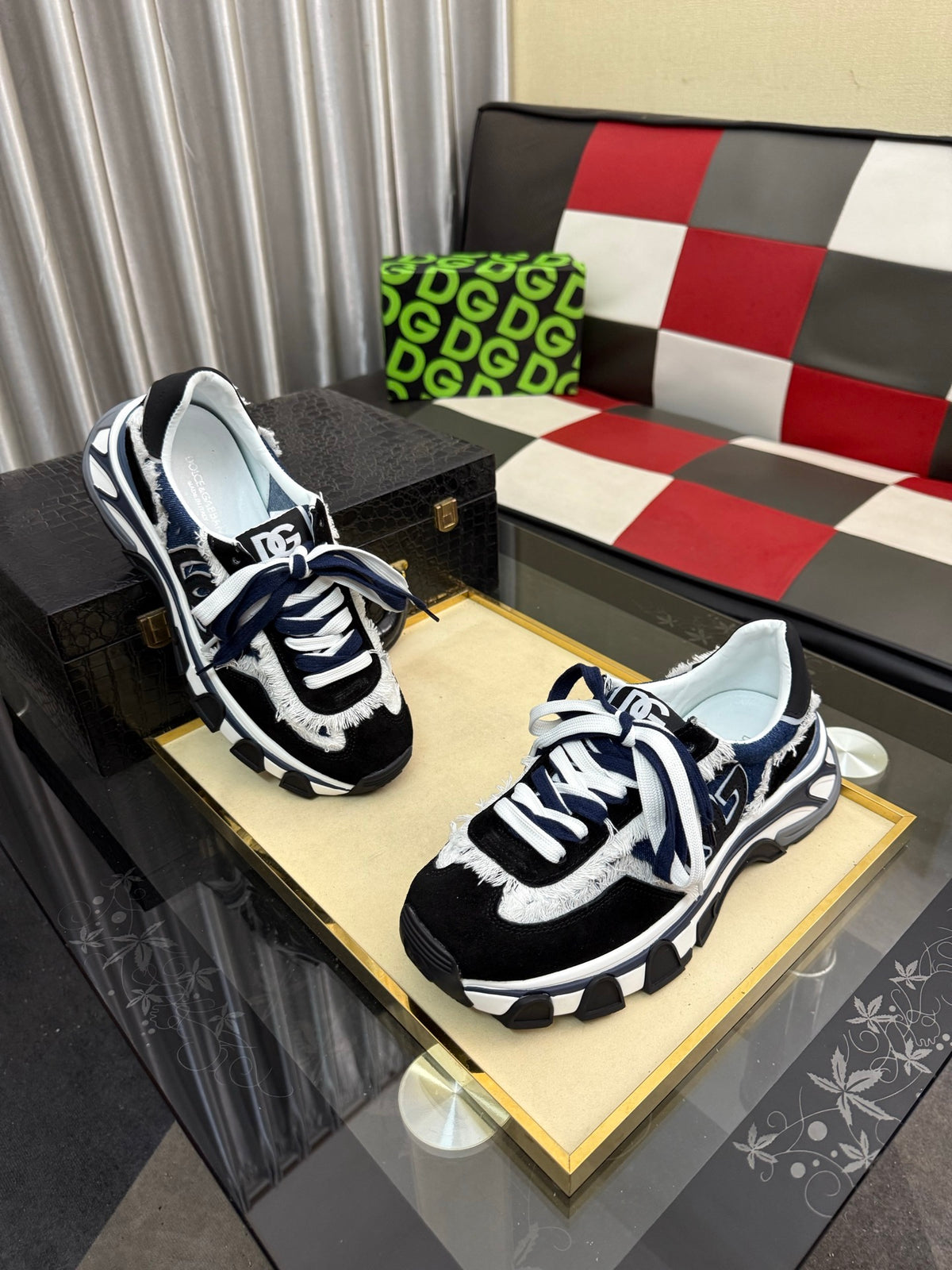 Dolce & Gabbana DG Classic Calfskin Casual Shoes