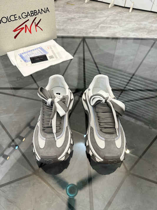 Dolce & Gabbana DG Low-Top Casual Shoes