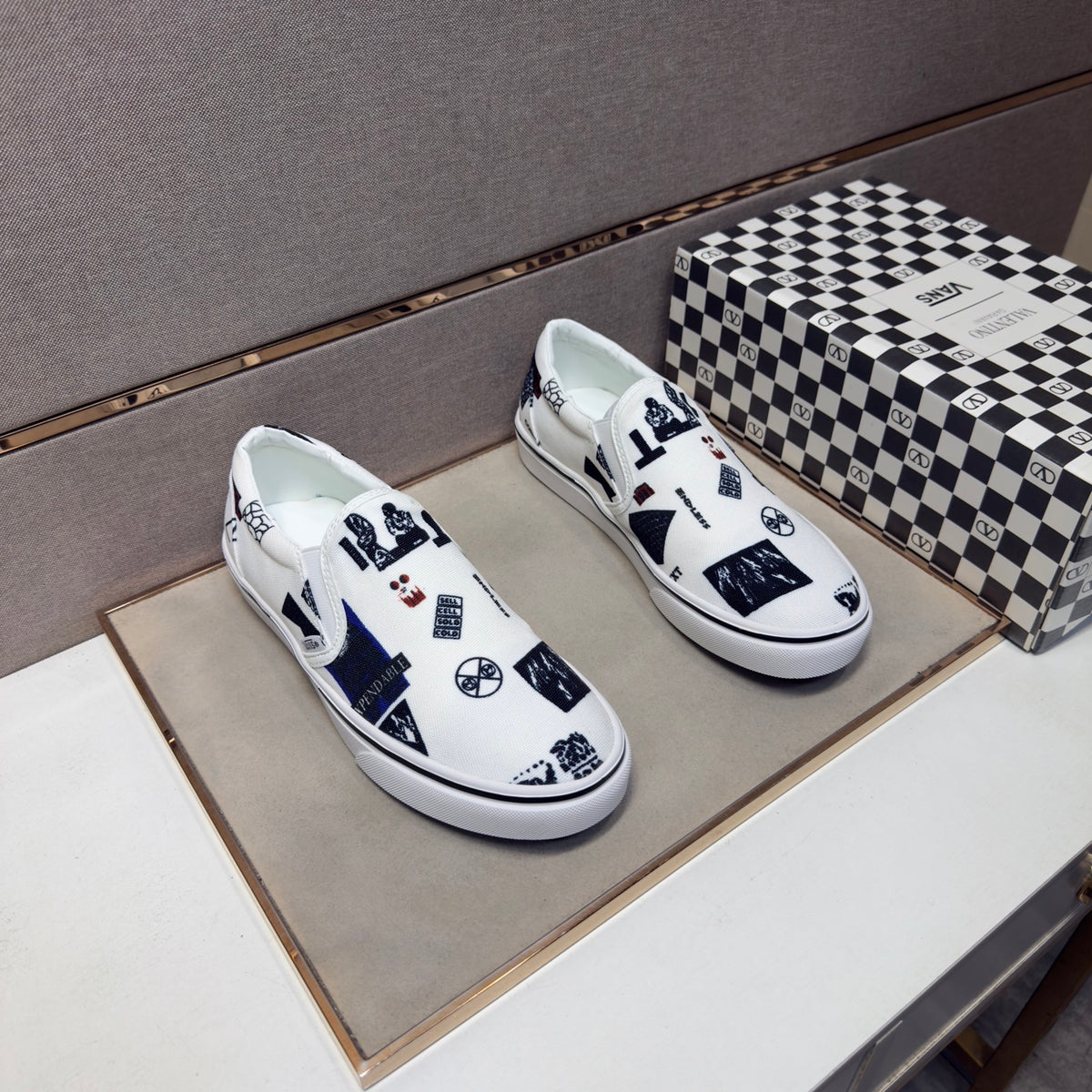 Dolce & Gabbana DG Men's Multi-Material Casual Sneakers 3 Colors
