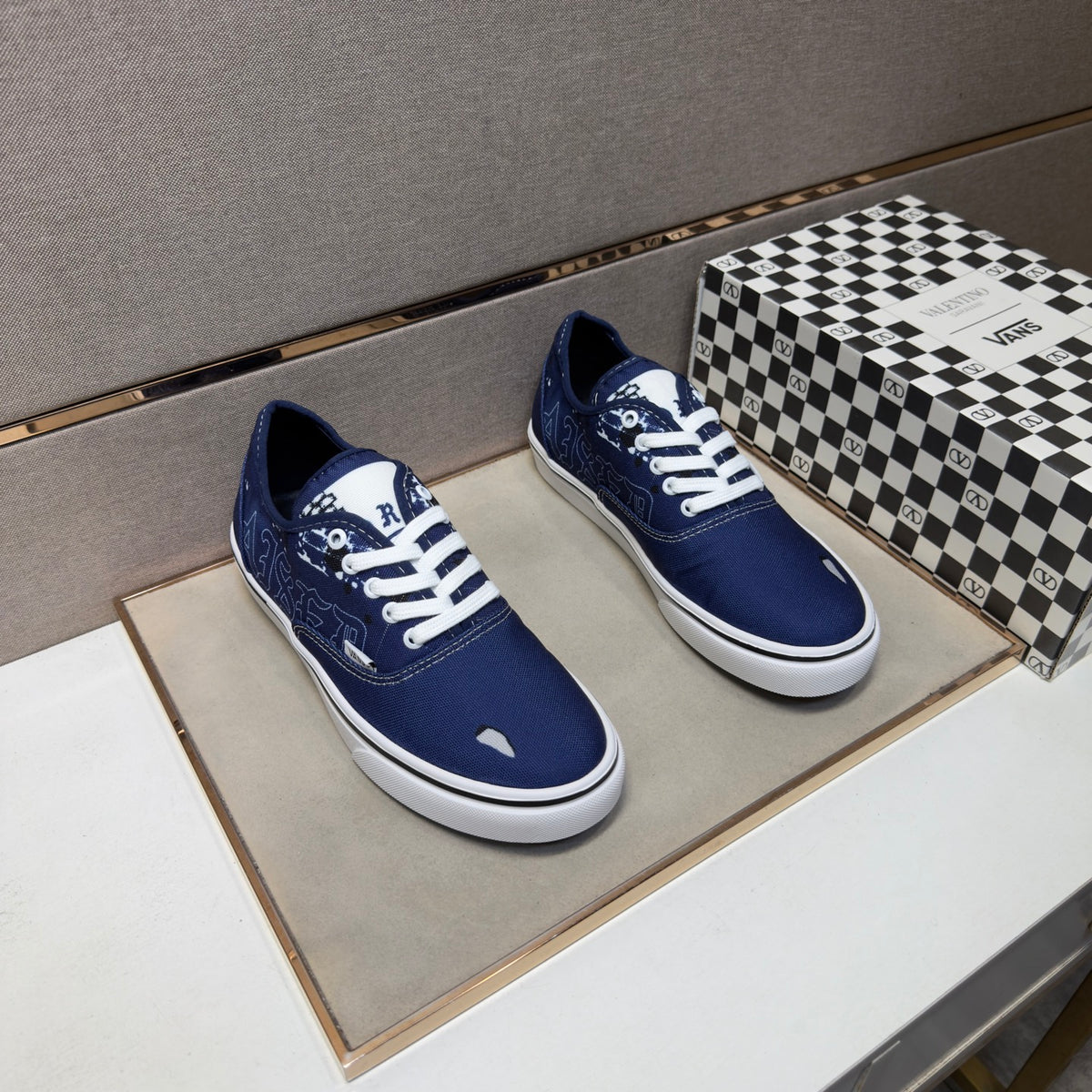 Dolce & Gabbana DG Men's Multi-Material Casual Sneakers 2 Colors