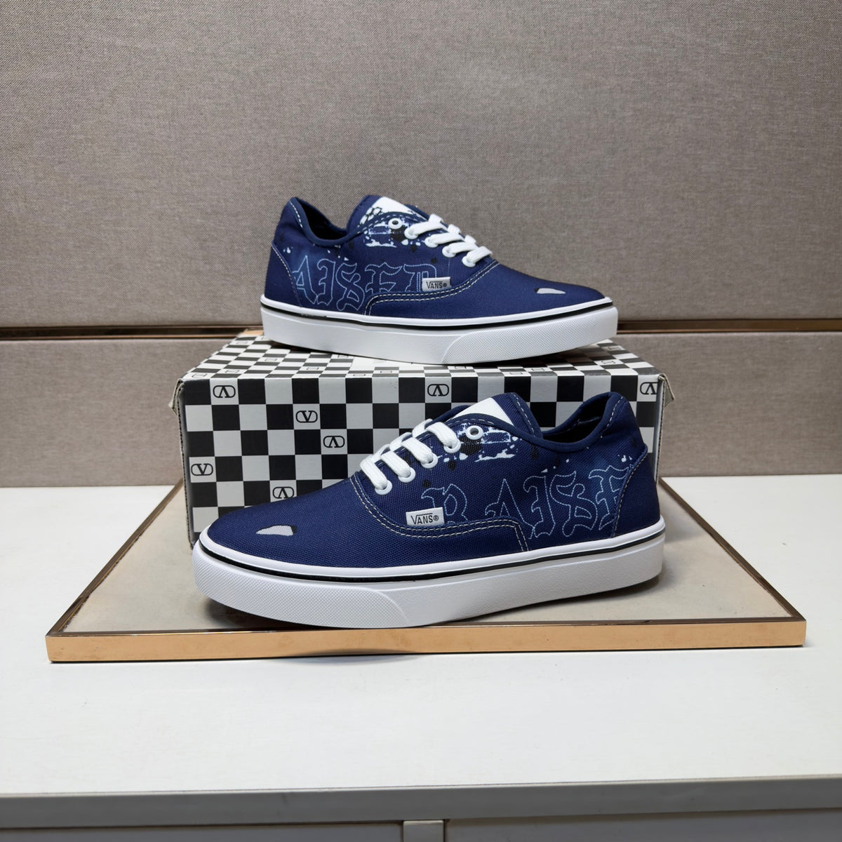 Dolce & Gabbana DG Men's Multi-Material Casual Sneakers 2 Colors