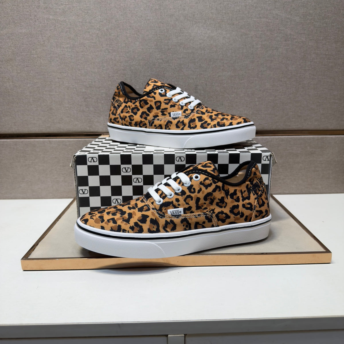 Dolce & Gabbana DG Men's Multi-Material Casual Sneakers Multi-Color