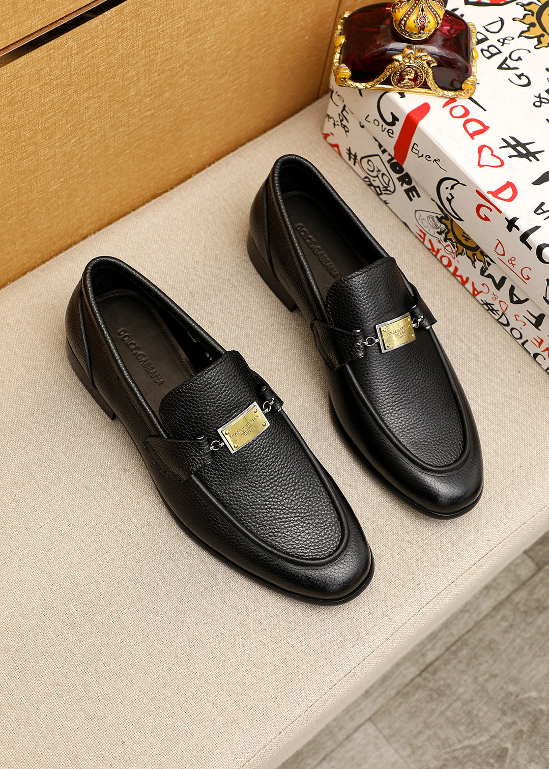 Dolce & Gabbana DG Men's Italian Calfskin Dress Shoes