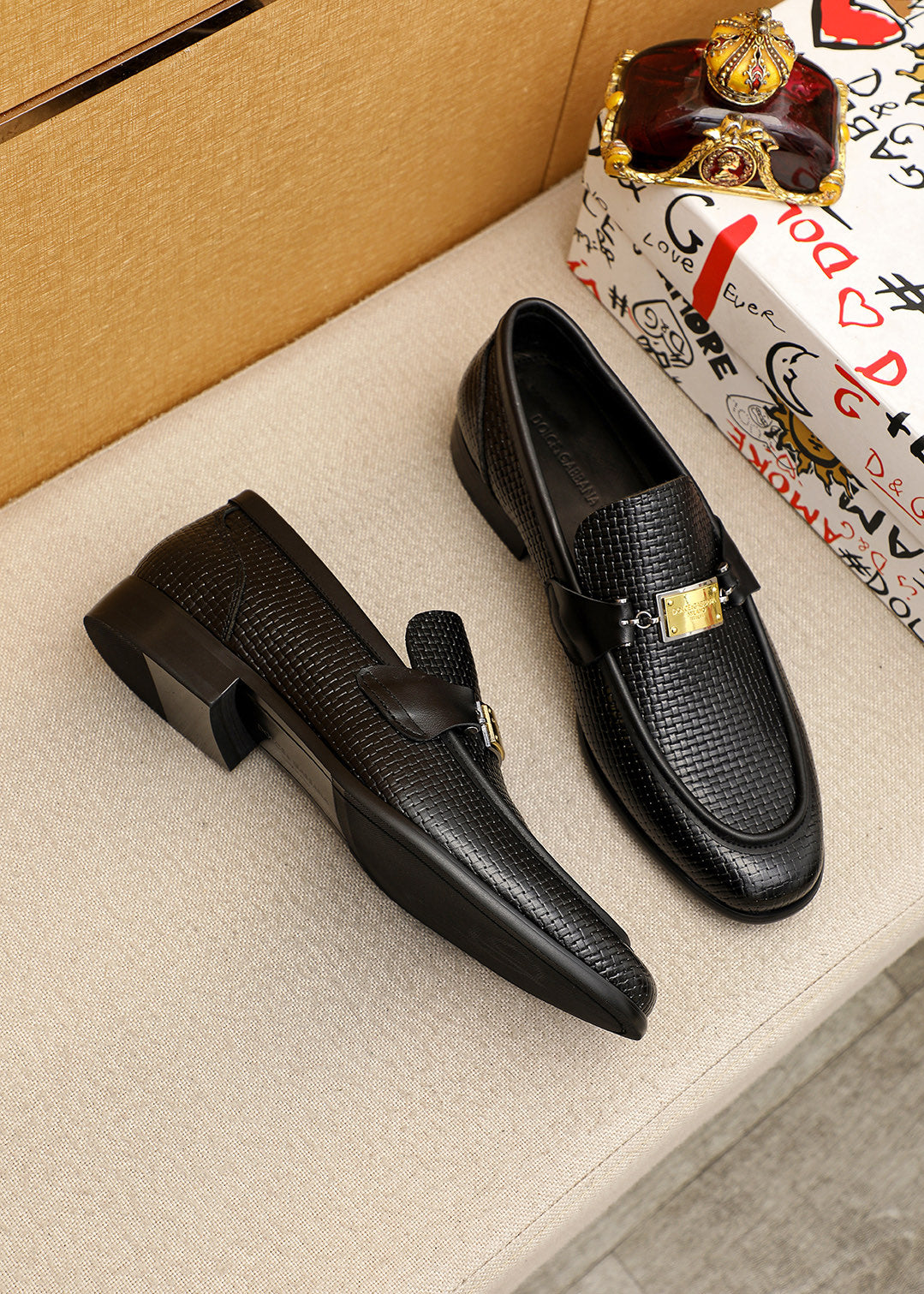 Dolce & Gabbana DG Men's Italian Calfskin Dress Shoes
