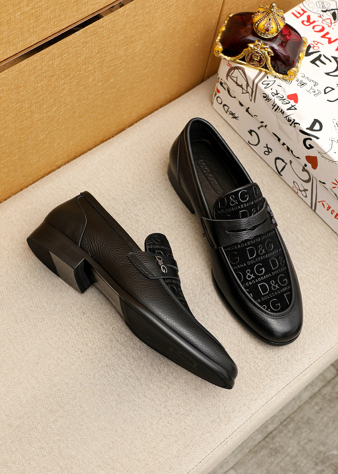 Dolce & Gabbana DG Men's Italian Calfskin Dress Shoes