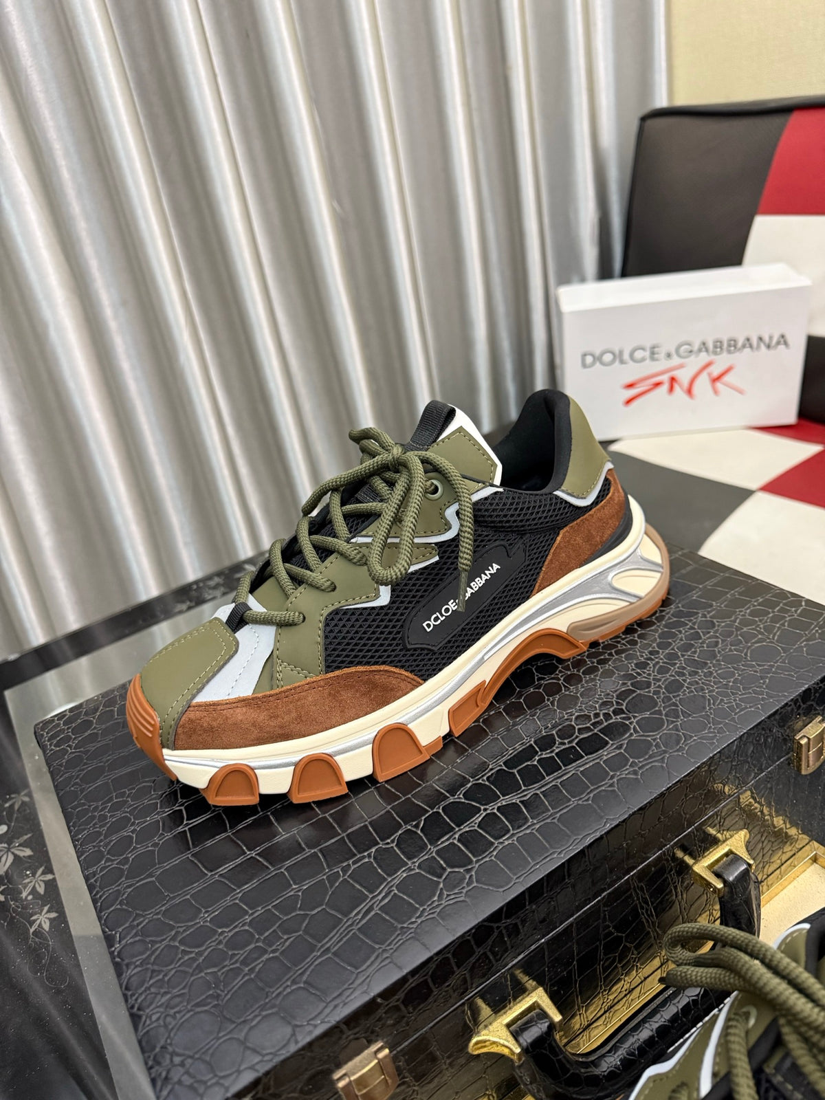 Dolce & Gabbana DG Silk Calfskin & Nubuck Casual Sneakers