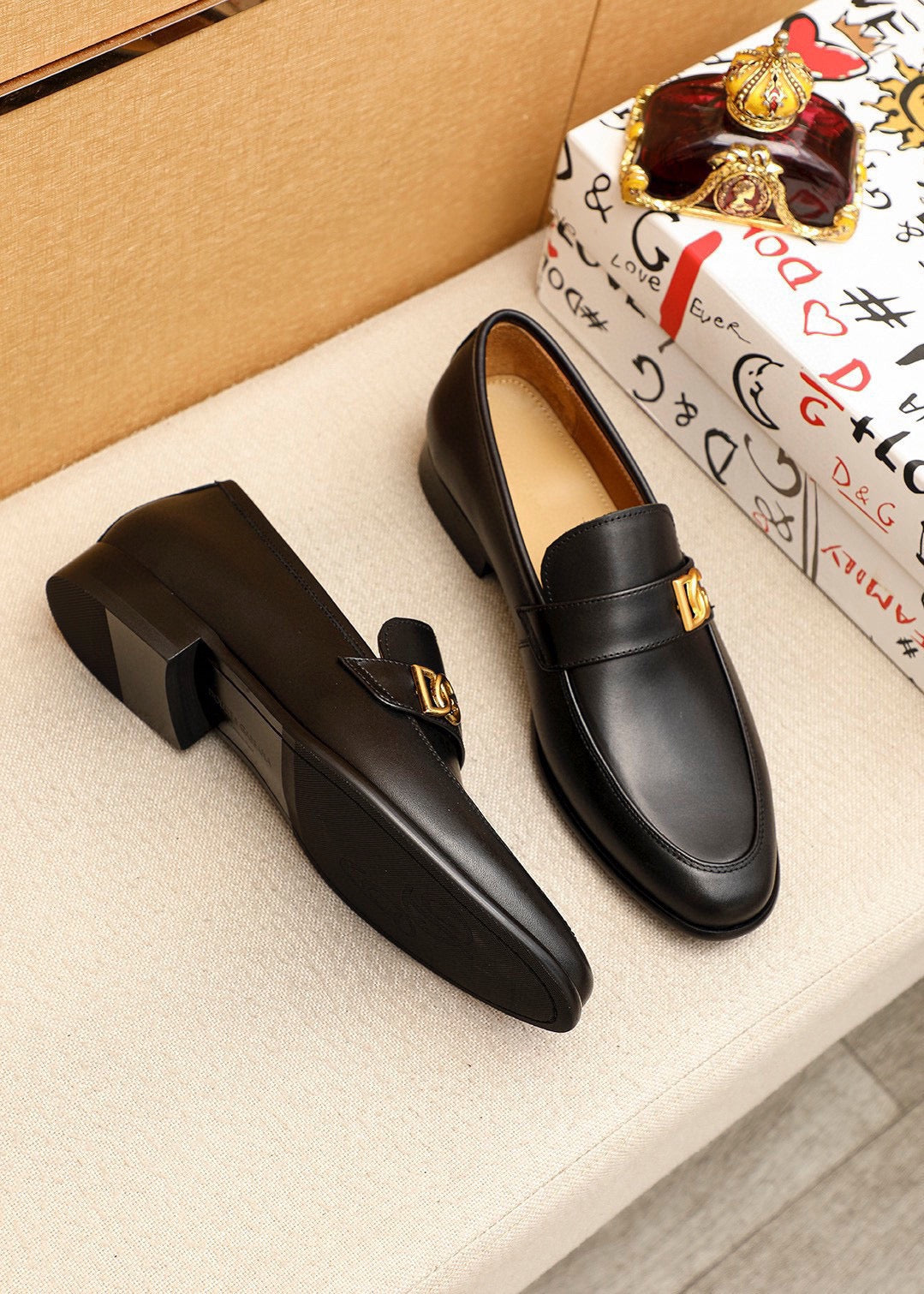 Dolce & Gabbana DG Men's Italian Calfskin Dress Shoes