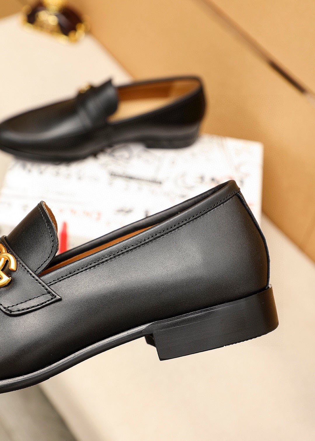 Dolce & Gabbana DG Men's Italian Calfskin Dress Shoes
