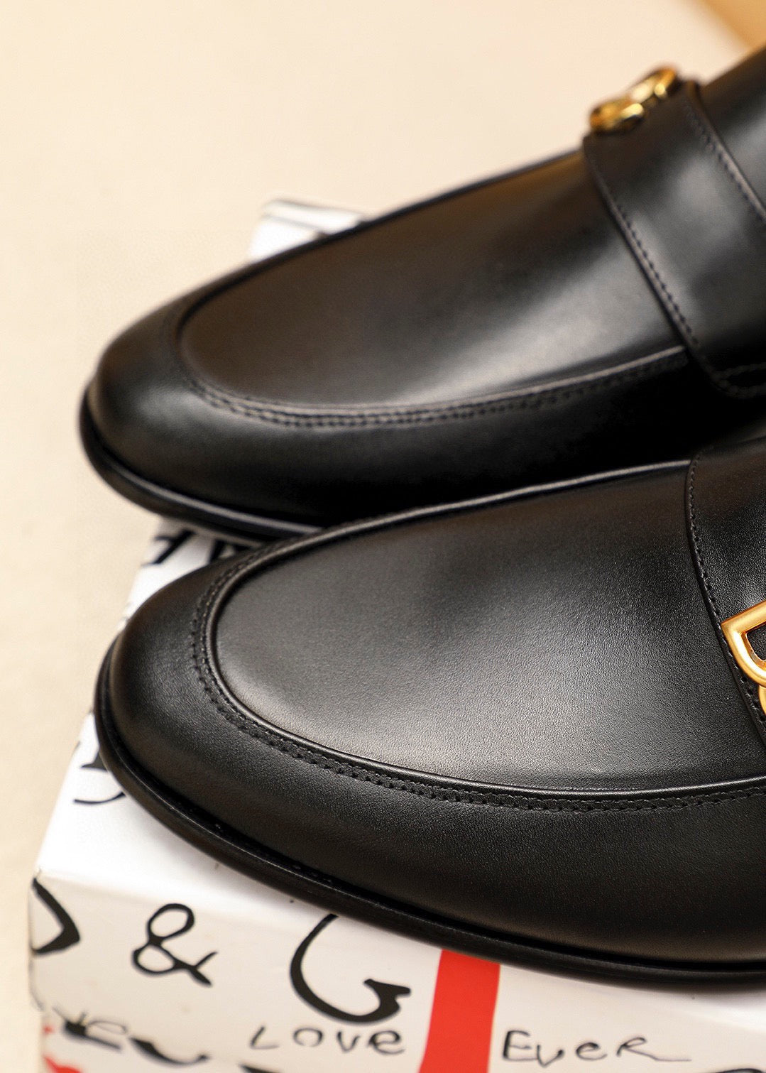Dolce & Gabbana DG Men's Italian Calfskin Dress Shoes