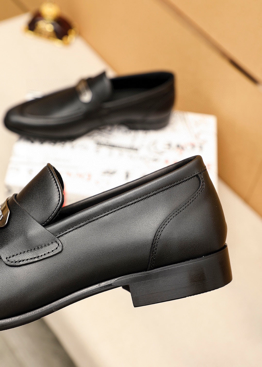 Dolce & Gabbana DG Men's Italian Calfskin Dress Shoes