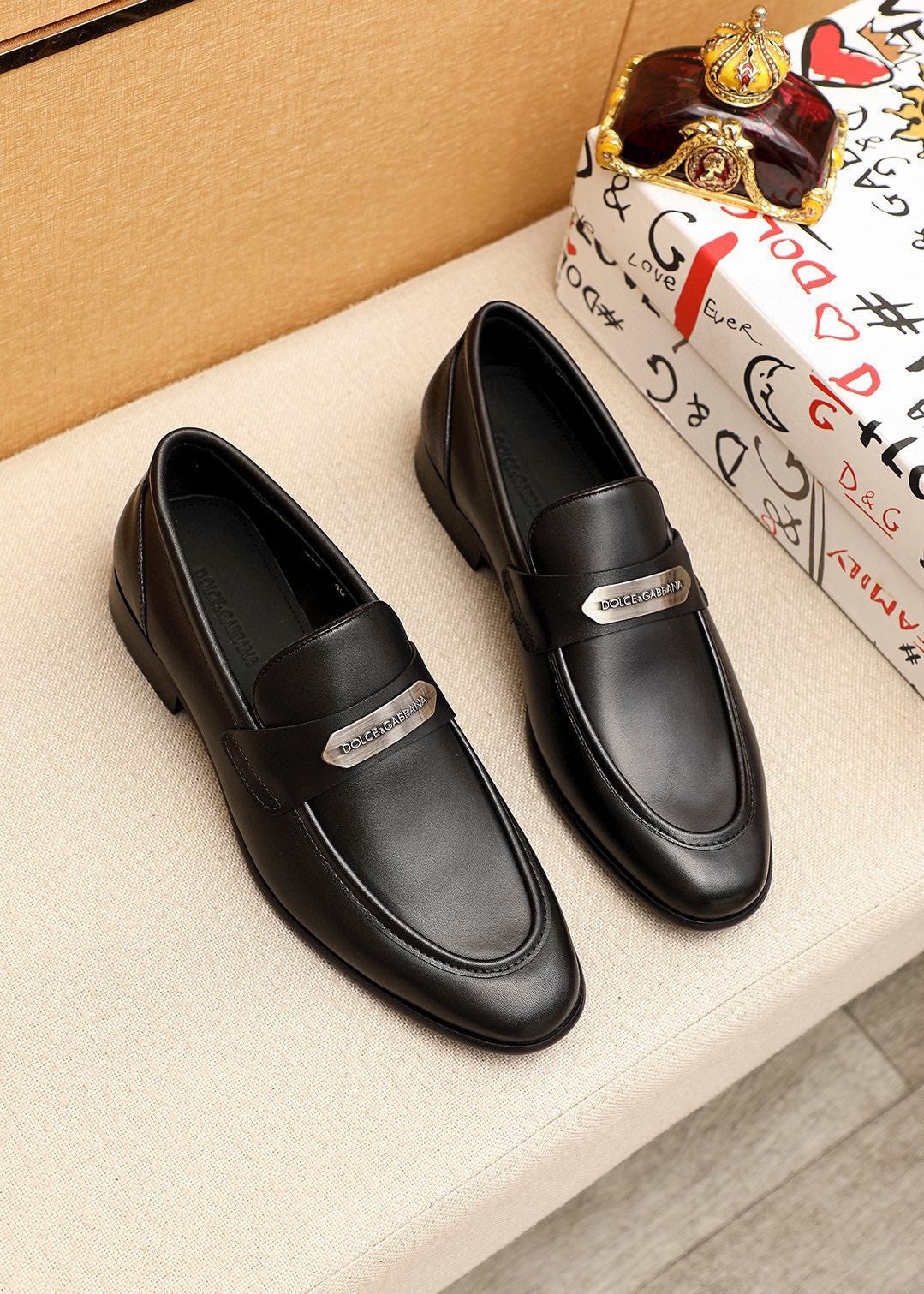 Dolce & Gabbana DG Men's Italian Calfskin Dress Shoes