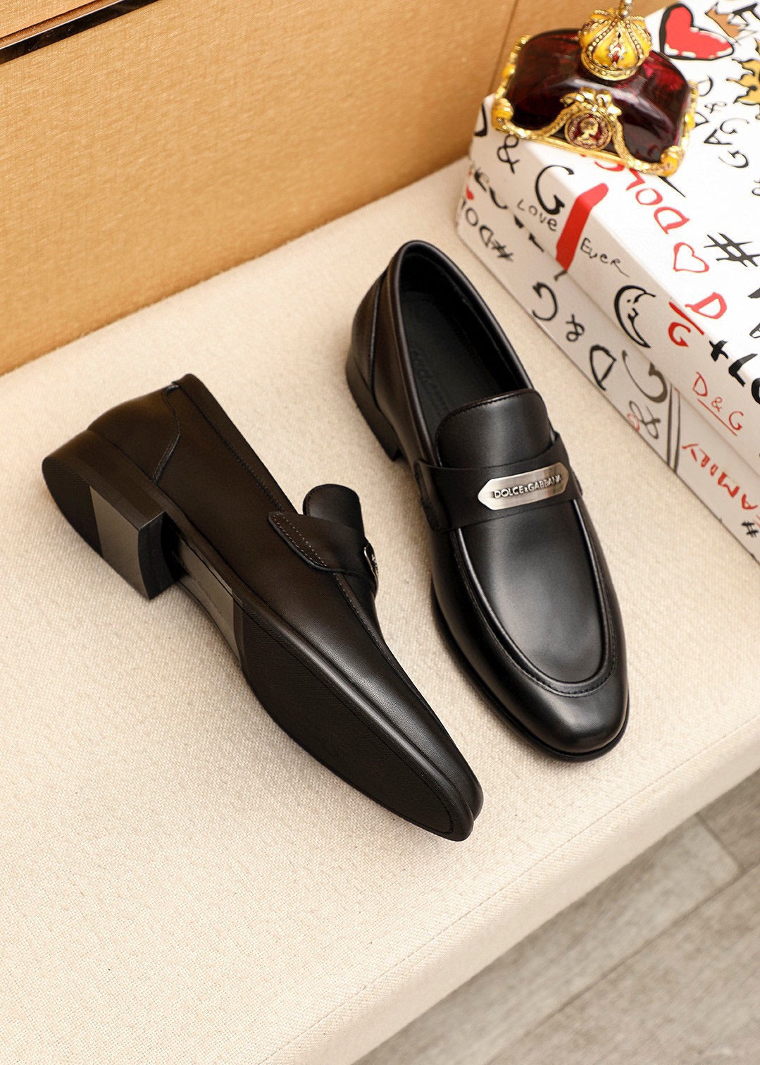 Dolce & Gabbana DG Men's Italian Calfskin Dress Shoes