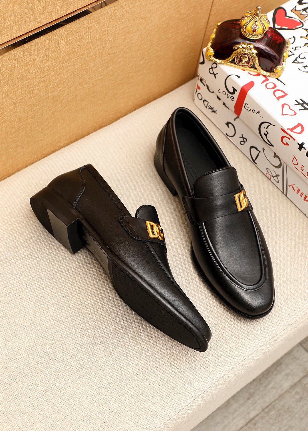 Dolce & Gabbana DG Men's Italian Calfskin Dress Shoes