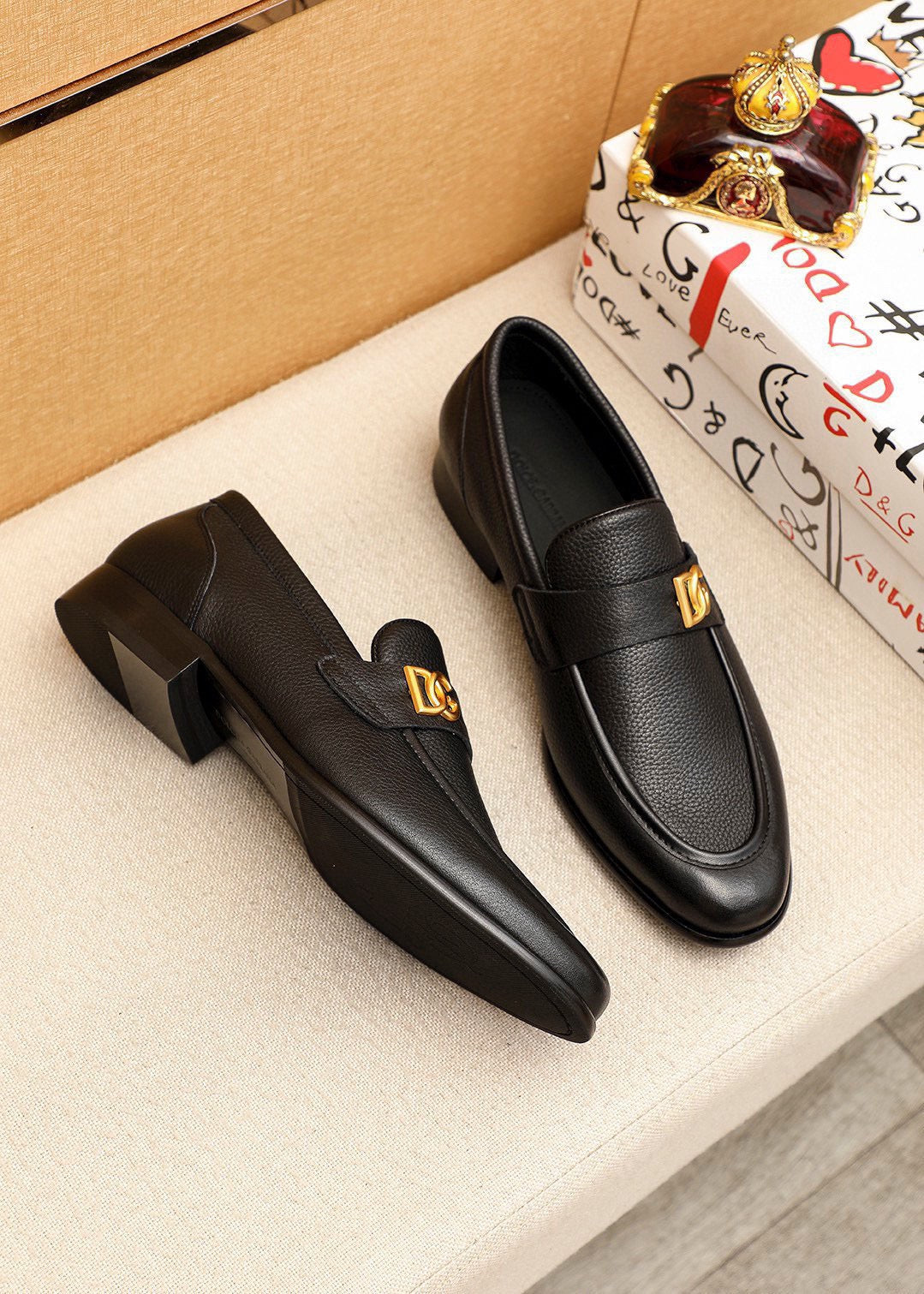 Dolce & Gabbana DG Men's Italian Calfskin Dress Shoes
