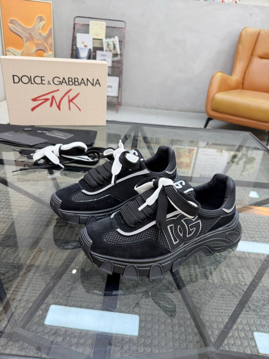 Dolce & Gabbana DG Couple's Oxford & Lace Sneakers