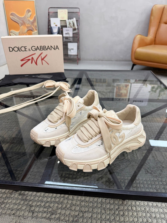 Dolce & Gabbana DG Couple's Oxford & Lace Sneakers