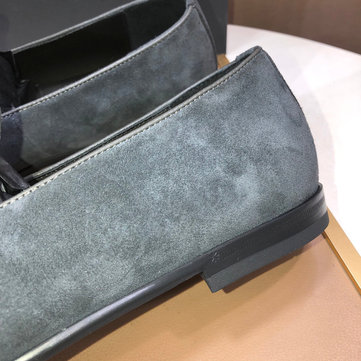 Dolce & Gabbana DG Men's Italian Calfskin Dress Shoes