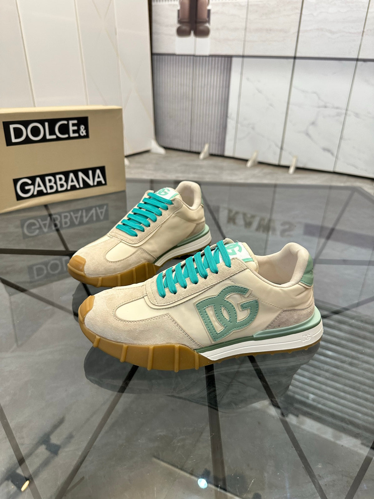 Dolce & Gabbana DG Low-Top Casual Shoes