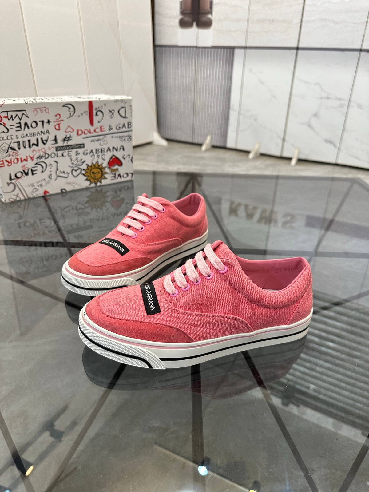 Dolce & Gabbana DG Low-Top Casual Shoes