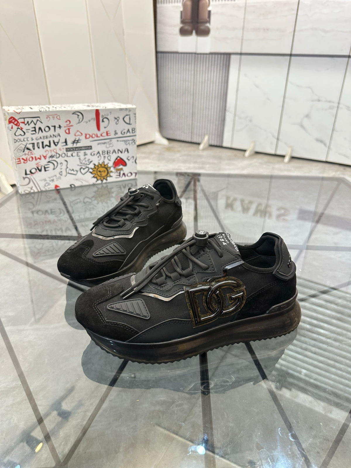 Dolce & Gabbana DG Low-Top Casual Shoes