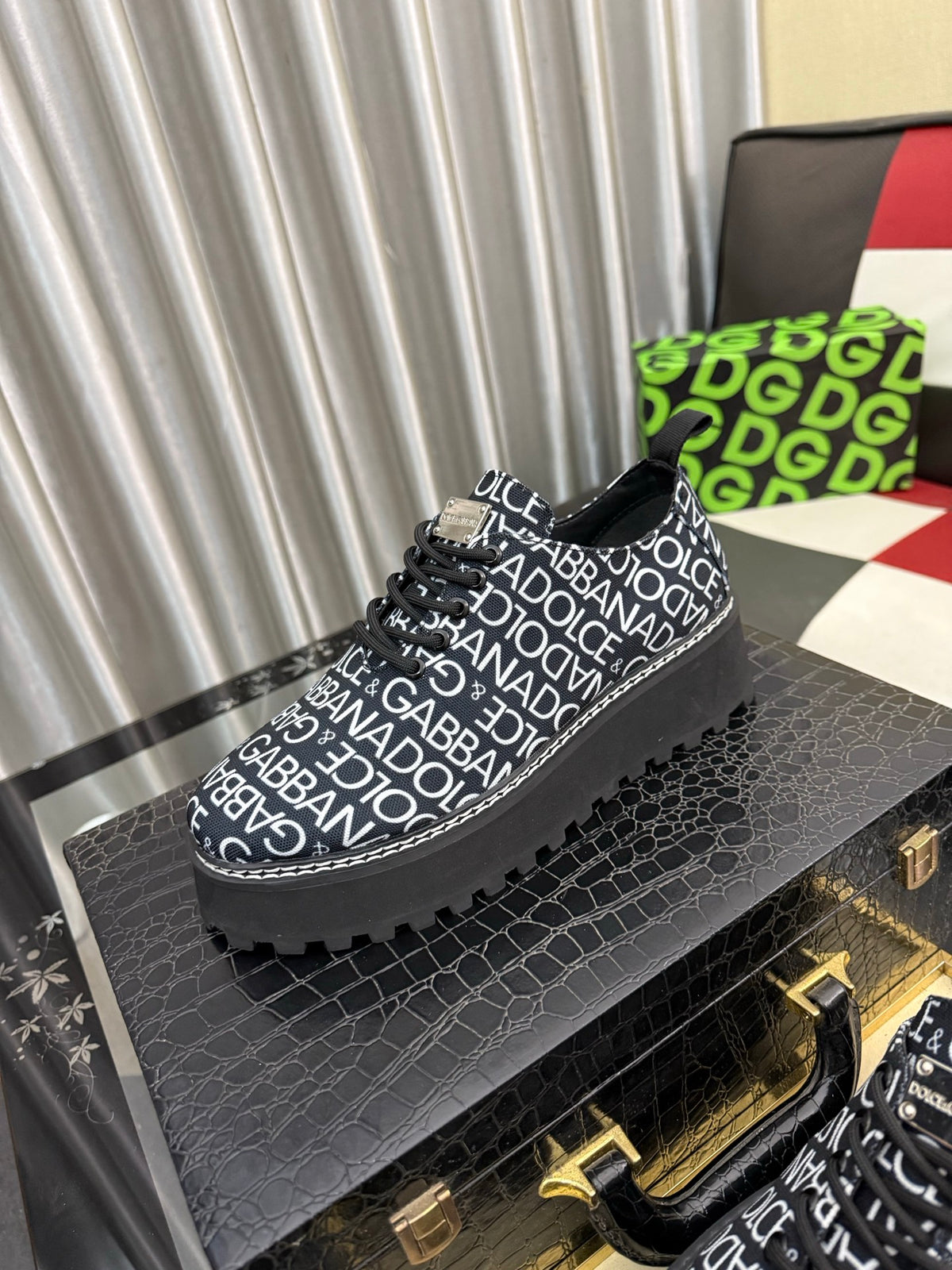 Dolce & Gabbana DG Silk Calfskin & Nubuck Casual Sneakers