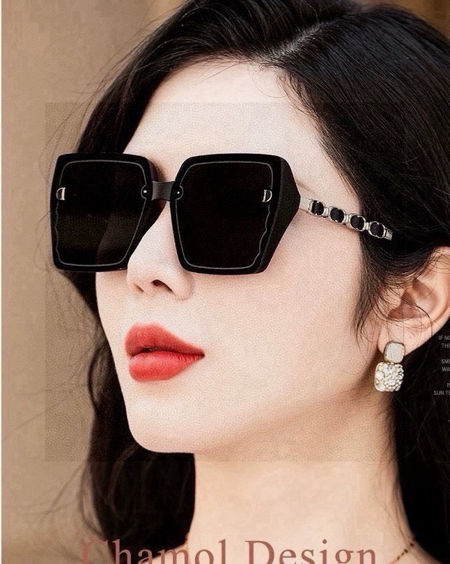 red sun Glasses for women - alternate angle view 2