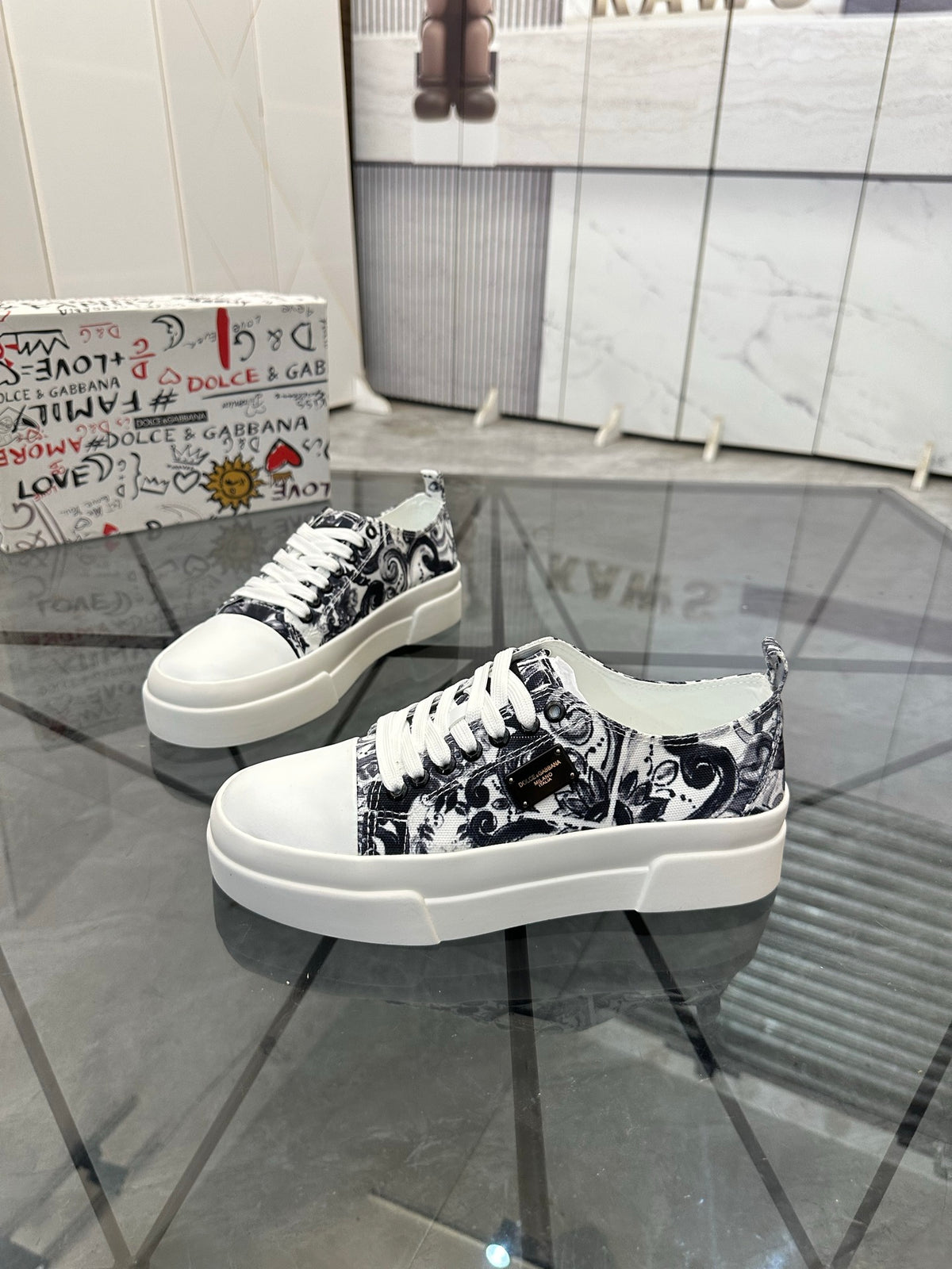 Dolce & Gabbana DG Low-Top Casual Shoes
