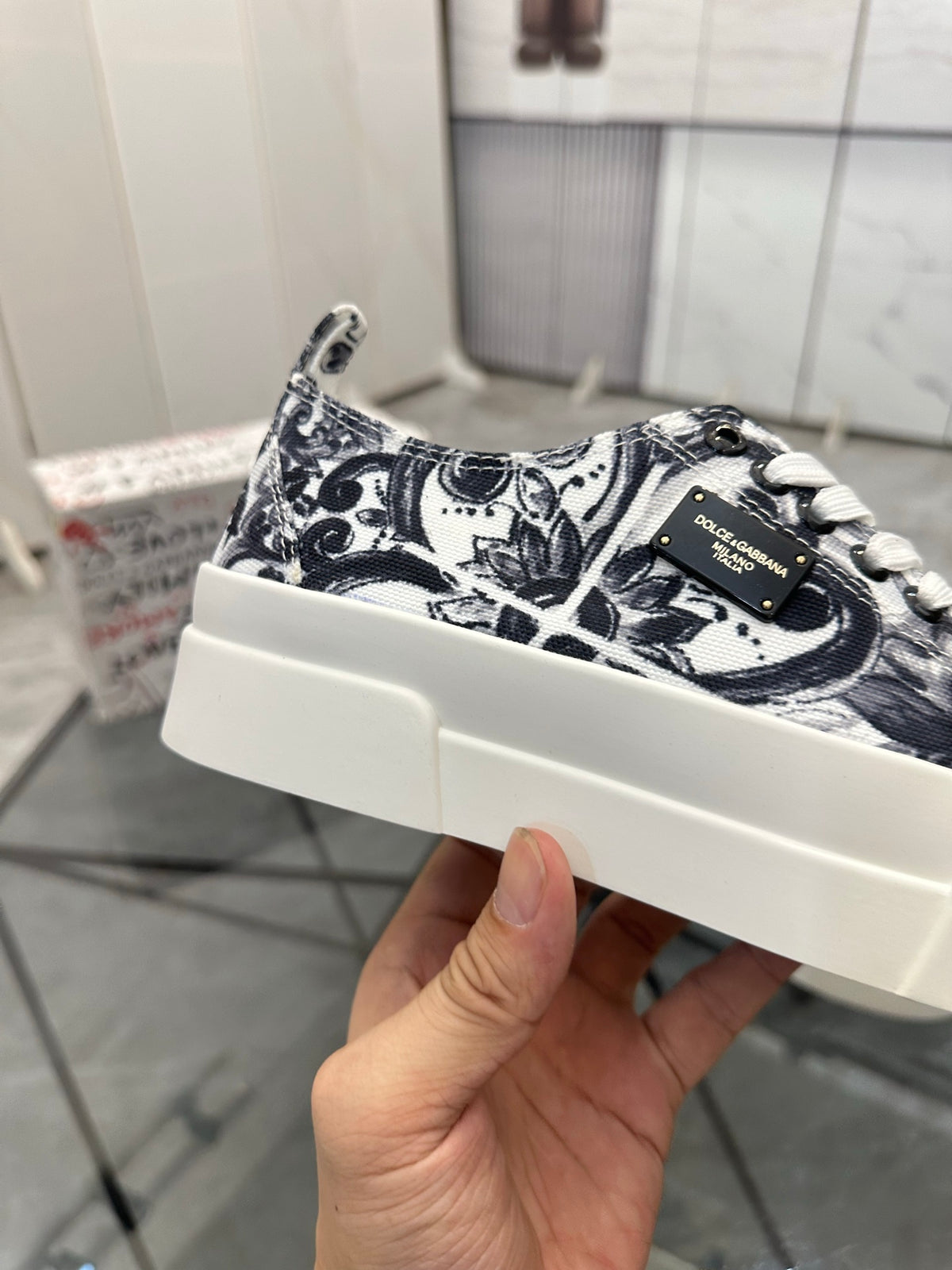 Dolce & Gabbana DG Low-Top Casual Shoes