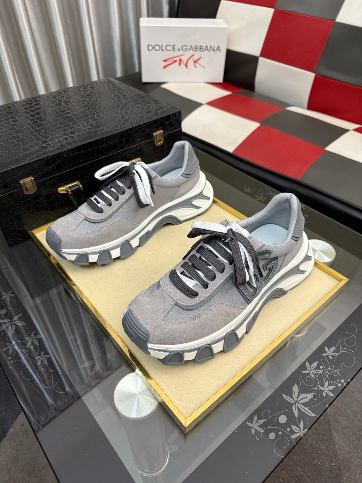 Dolce & Gabbana DG Men's Casual Shoes in Imported Calfskin